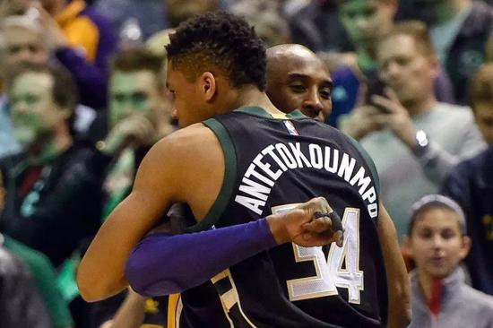 詹姆斯谈最后时刻的罚球：我的工作就是在关键时刻挺身而出（詹姆斯谈末段罚球：关键时刻就该我站出来）