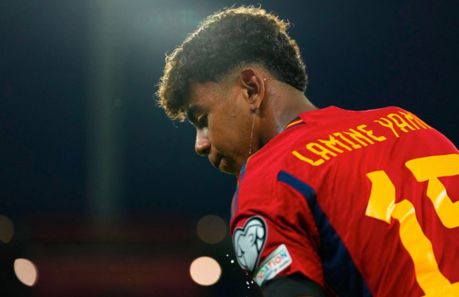 跟队记者：国米已经与16岁边锋杰齐达成续约协议（随队记者：国米已与16岁边锋杰齐敲定续约）