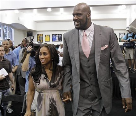 德转列非洲杯最贵11人阵容：阿什拉夫、奥斯梅恩、姆伯莫领衔（德转公布非洲杯身价最高11人阵容：阿什拉夫、奥斯梅恩、姆伯莫领衔）