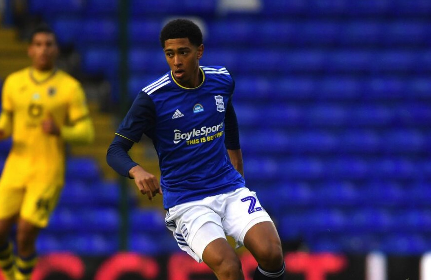 半场战报：埃尔切0-0皇家社会（半场速报：埃尔切与皇家社会互交白卷）