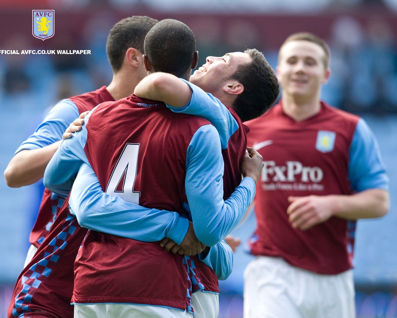 拜仁莱万多夫斯基关键进球锁定胜局（莱万多夫斯基关键破门助拜仁锁定胜利）