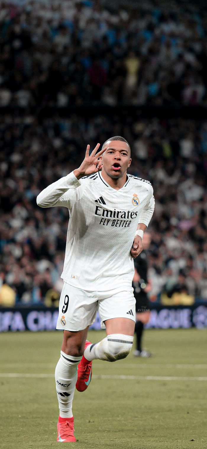 广厦半场53-44领先北京，胡金秋21分翟晓川9分（半场战罢，广厦53-44领先北京：胡金秋21分、翟晓川9分）