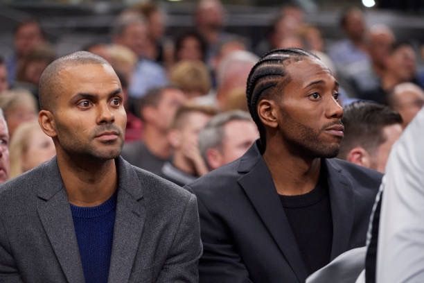 凯尔特人vs猛龙伤病：巴雷特继续缺席，奎克利出战成疑（凯尔特人vs猛龙伤情更新：巴雷特仍缺阵，奎克利出战存疑）