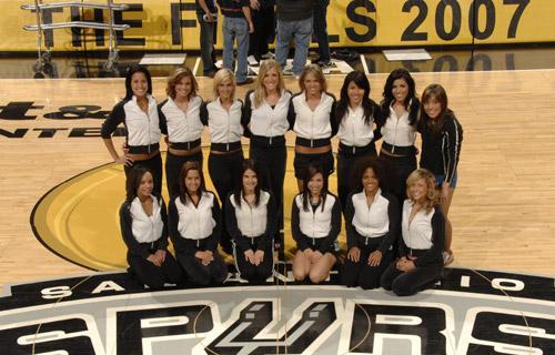 100球和300球也在国家队，姆巴佩职业生涯已打进400球（姆巴佩生涯破400球里程碑：第100球与第300球同样来自国家队）