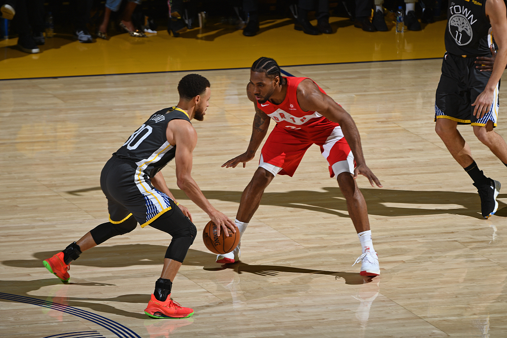 西媒：梅西经营的房地产公司在2024财年亏损了750万欧（西媒称：梅西旗下房产公司2024财年净亏损750万欧元）