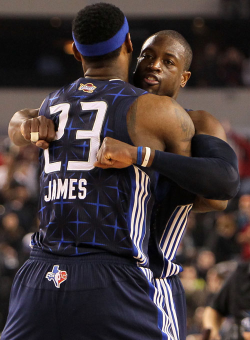 雄鹿队对维金斯的强烈兴趣（维金斯获雄鹿青睐）