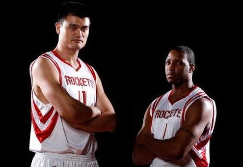 记者：内马尔已正常参加训练，能够参加周六桑托斯的保级战（记者称内马尔已恢复正常训练，周六可出战桑托斯保级大战）