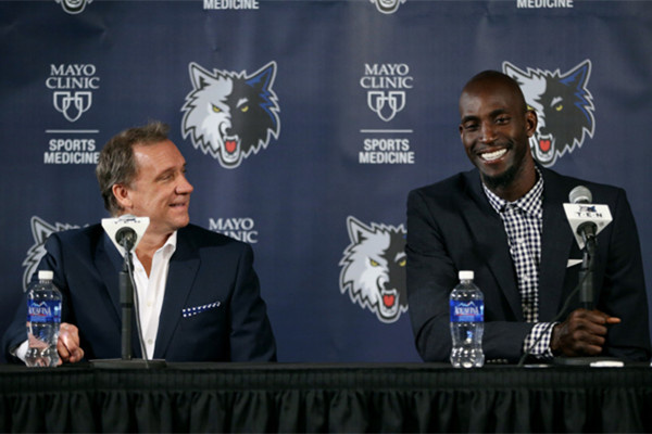 基米希打入生涯首粒欧冠乌龙，拜仁上次欧冠乌龙由阿拉巴打入（基米希生涯首个欧冠乌龙诞生，拜仁上一次欧冠乌龙由阿拉巴打进）