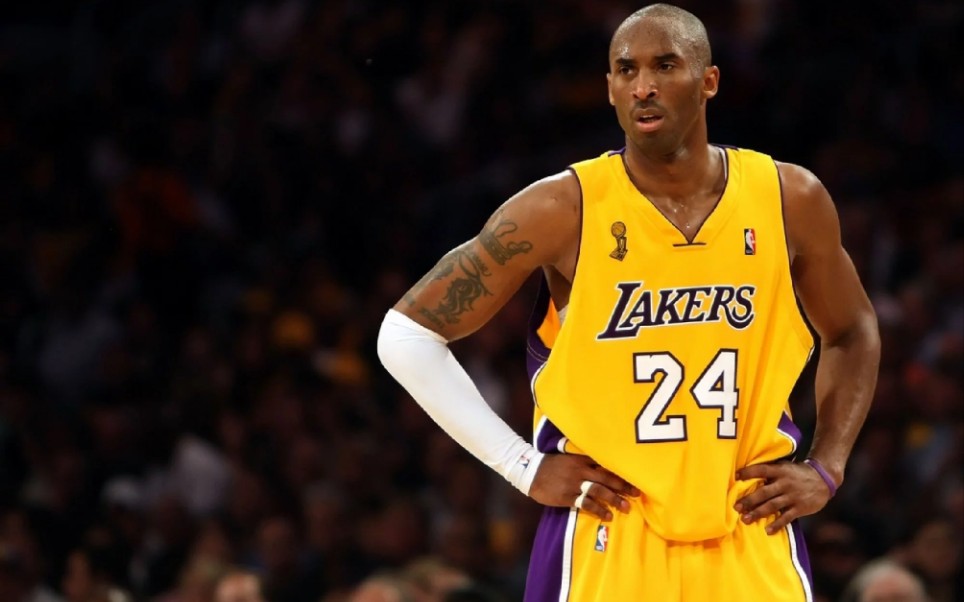 意甲知名评论员：没有莫德里奇和大中锋的米兰，还能算米兰吗？（意甲名嘴质疑：缺了莫德里奇和大中锋的米兰，还算米兰吗？）