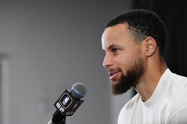 篮球篮网主力球员恢复训练，状态回升（篮网主力重返训练场，状态明显回升）