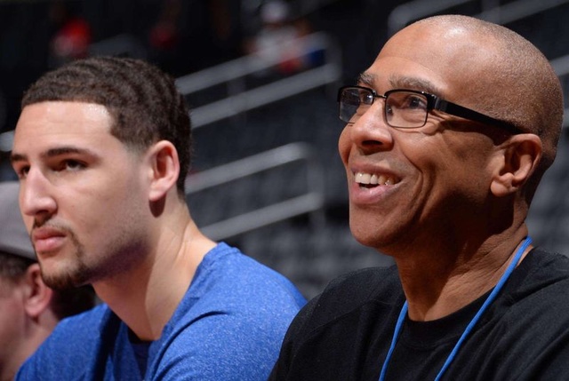 湖人东契奇组合净效率+13.5，詹姆斯替换后跌至-13.1（湖人搭东契奇组合净效+13.5，换成詹姆斯后降至-13.1）