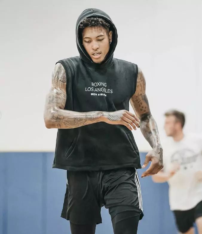 队报专栏：为什么托万选择重返法甲加盟朗斯？（队报观察：托万为何回归法甲并选择朗斯？）