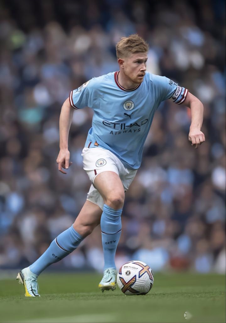 小卡纳瓦罗：在我哥光环下成长压力很大；我始终爱着那不勒斯（小卡纳瓦罗：哥哥光环带来重压，我对那不勒斯的爱始终如一）