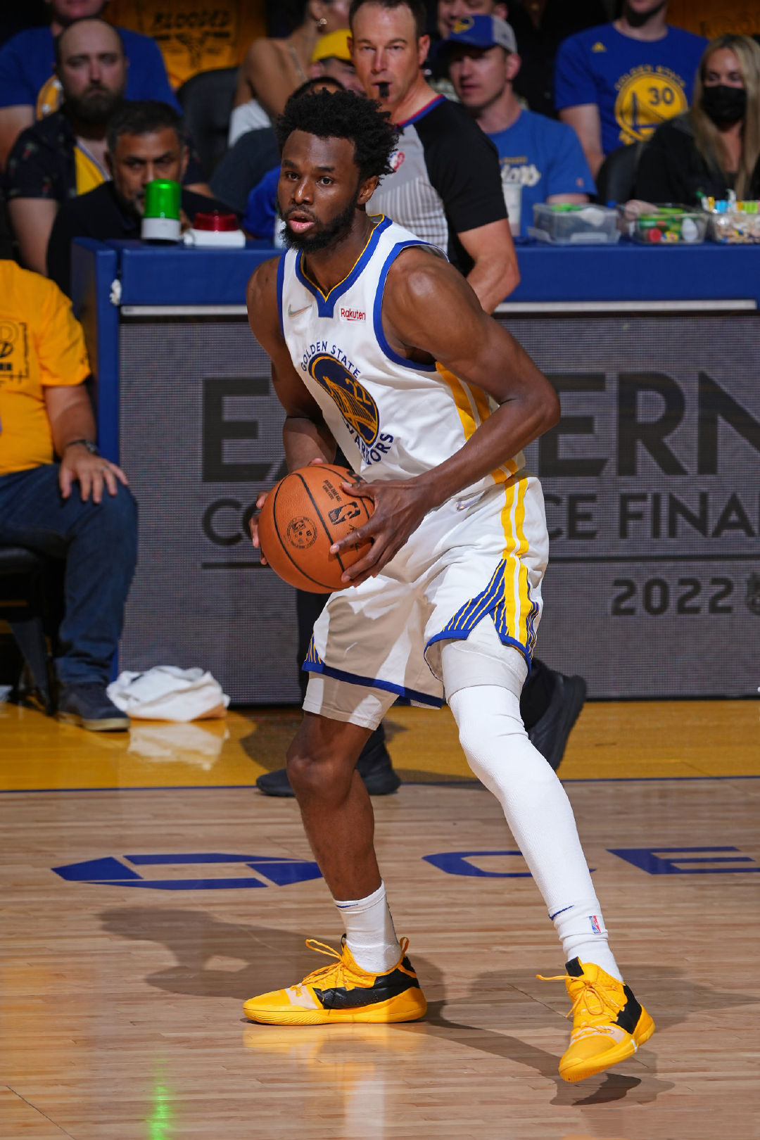 都体：邓弗里斯可能继续缺席与马竞比赛；泽林斯基已参加合练（都灵体育报：邓弗里斯或继续缺席战马竞，泽林斯基已重返合练）