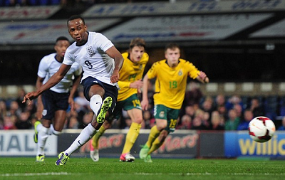 篮球CBA赛场精彩进攻合集（CBA篮球精彩进攻集锦）